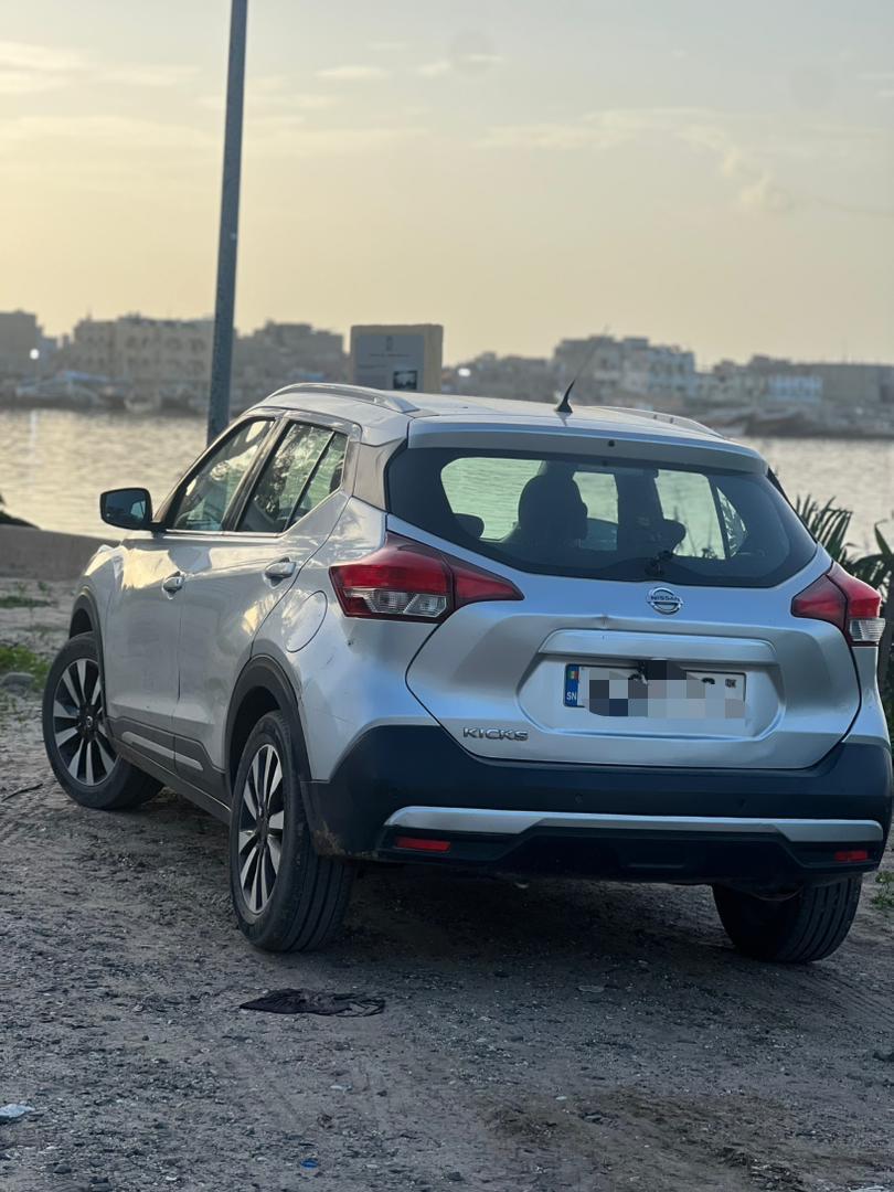 Nissan Kicks r